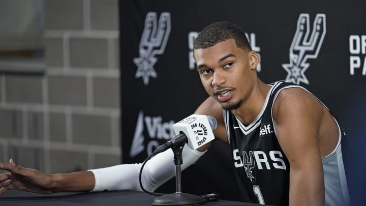 San Antonio Spurs Rookie Victor Wembanyama Calls Chet Holmgren 'One of the Greats'