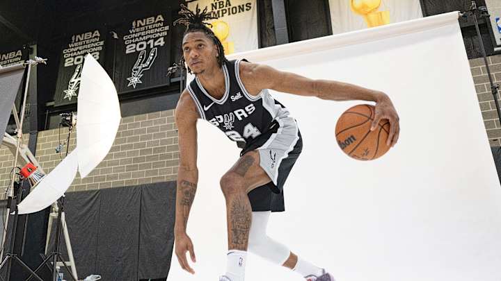 San Antonio Spurs' Devin Vassell Healthy Heading Into Season: 'Knee Feels Great' San Antonio Spurs' Devin Vassell Healthy Heading Into Season: 'Knee Feels Great'