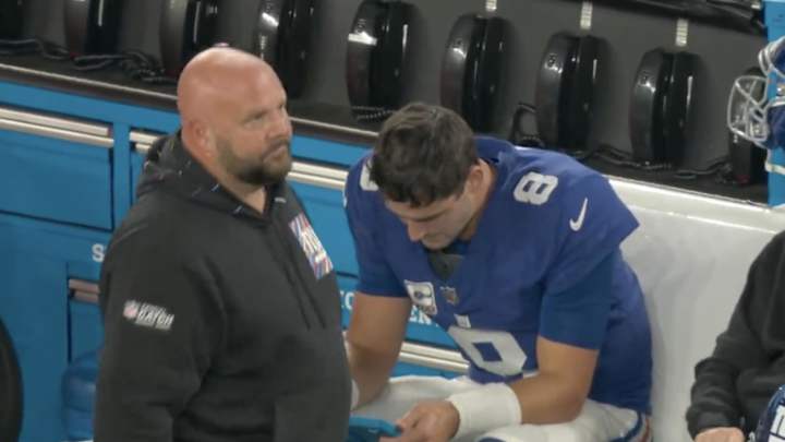 Fans Roasted Brian Daboll and the Giants After Coach’s Awkward Sideline Moment With Daniel Jones