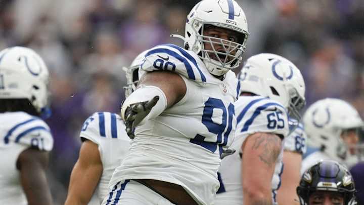 Colts Re-Sign Grover Stewart to Contract Extension