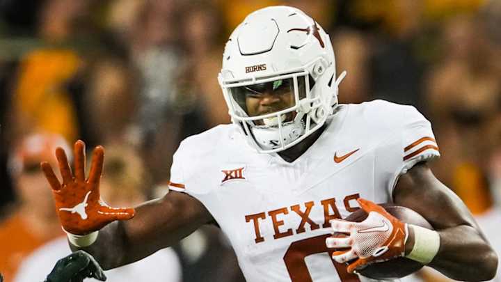 Texas Longhorns Steve Sarkisian Provides Injury Update on TE Ja'Tavion Sanders