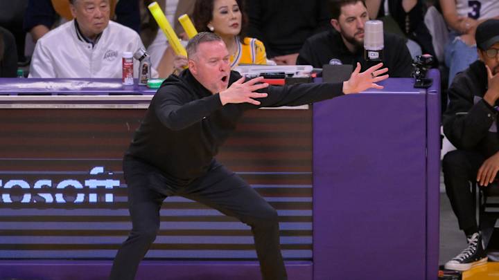 NFL Legend Blasts Nuggets, Defends LeBron James NFL Legend Blasts Nuggets, Defends LeBron James