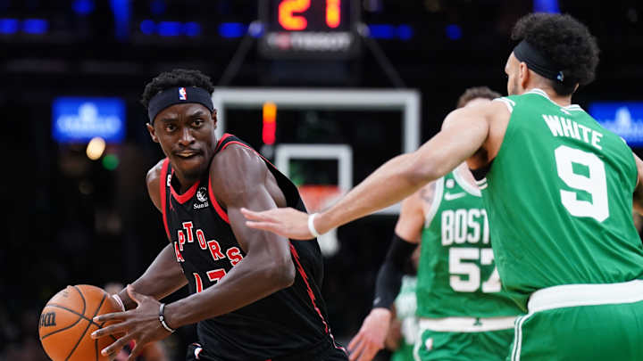 Raptors Want 'Less is More' Approach to Offense This Season Raptors Want 'Less is More' Approach to Offense This Season