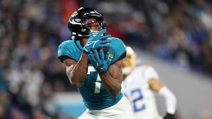 Jaguars vs. Bills: Zay Jones, Jamal Agnew and Cam Robinson Active For Week 5 Jaguars vs. Bills: Zay Jones, Jamal Agnew and Cam Robinson Active For Week 5