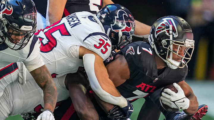 Atlanta Falcons Clutch, Win 21-19 as Time Expires vs. Houston Texans Atlanta Falcons Clutch, Win 21-19 as Time Expires vs. Houston Texans