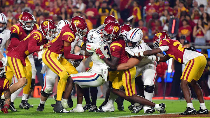 USC Football: Coveted 2025 Offensive Tackle Lowen Colman-Brusa's Gameday Recruiting Visit