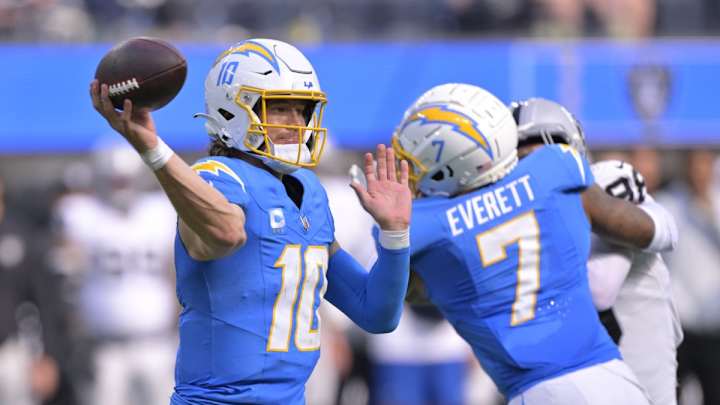 Chargers Injury Report: How Finger Fracture Could Impact Justin Herbert Vs Cowboys Chargers Injury Report: How Finger Fracture Could Impact Justin Herbert Vs Cowboys