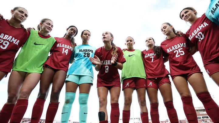 No. 19 Alabama Soccer's Road Struggles Continue in Loss to Texas A&M