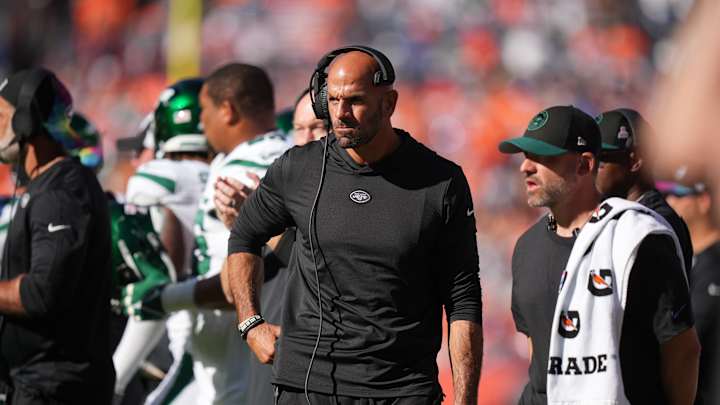 Jets’ Robert Saleh Jabs Broncos’ Sean Payton With Russell Wilson Comment