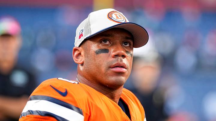 NFL Insider Has Ominous Outlook on Russell Wilson’s Future With Broncos NFL Insider Has Ominous Outlook on Russell Wilson’s Future With Broncos