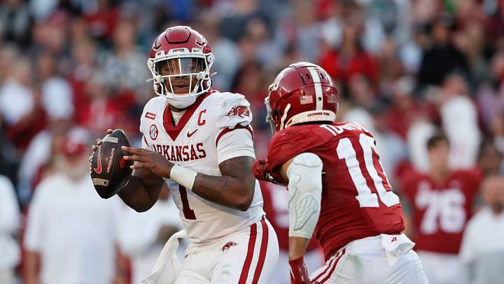 Arkansas QB Presents a Unique Challenge For Alabama Defensive Front
