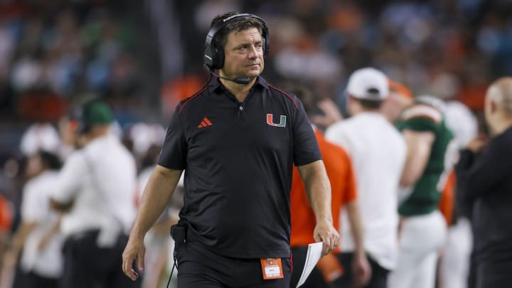 Miami OC Shoulders Blame Behind Decision For Not Kneeling in Loss to Georgia Tech