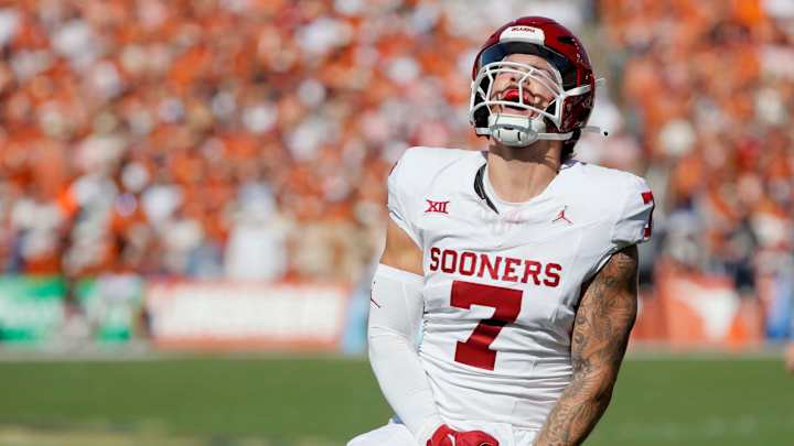 Oklahoma's Defense Hoping to Maintain Focus, Intensity Coming Off Bye Against UCF Oklahoma's Defense Hoping to Maintain Focus, Intensity Coming Off Bye Against UCF