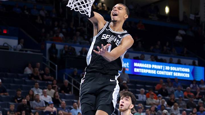 Thunder’s Chet Holmgren Reacts to ‘Unstoppable Move’ by Spurs’ Victor Wembanyama Thunder’s Chet Holmgren Reacts to ‘Unstoppable Move’ by Spurs’ Victor Wembanyama