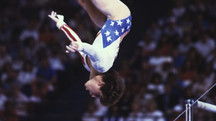 Mary Lou Retton ‘Fighting for Her Life’ Due to Pneumonia, Daughter Says Mary Lou Retton ‘Fighting for Her Life’ Due to Pneumonia, Daughter Says