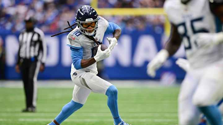 Titans Film Room: DeAndre Hopkins Dominates Colts Zone Defense, Misses Out on Two Touchdowns Titans Film Room: DeAndre Hopkins Dominates Colts Zone Defense, Misses Out on Two Touchdowns
