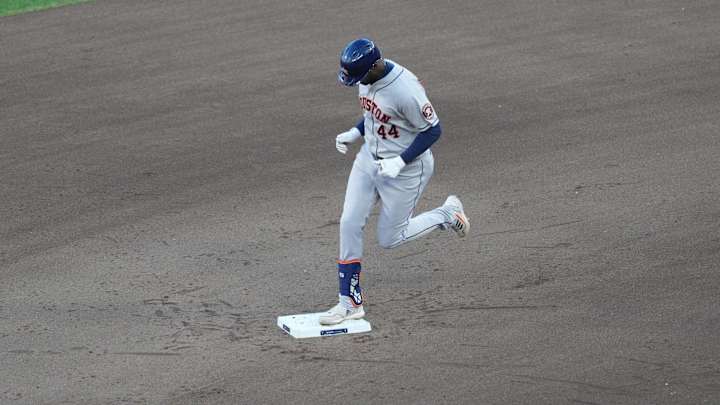 Houston Astros Get Historic Efforts From Middle of Order Bats in Game 3 Win Over Minnesota Twins