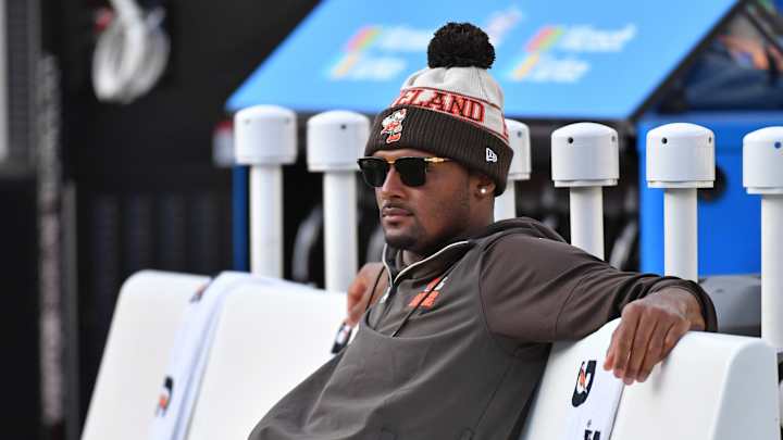 Browns, Colts Spread Shifts After Deshaun Addresses Shoulder