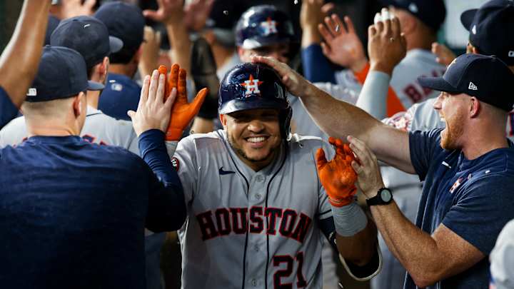 Why are Astros Benching Diaz in Pivotal ALDS Matchup with Twins?
