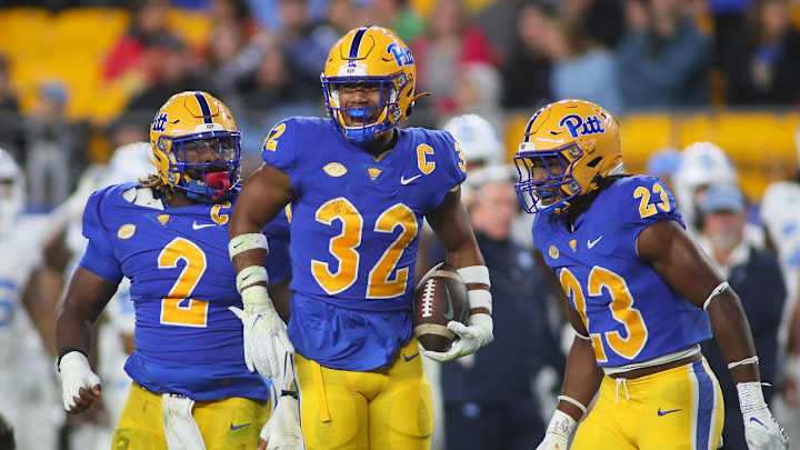 Behind Enemy Lines: Five Questions for Inside The Panthers' Stephen Thompson