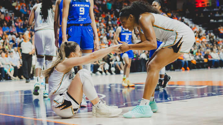 Duck, Knight Rises: WNBA Finals is Fulfillment For New York Liberty's Special Relationship Duck, Knight Rises: WNBA Finals is Fulfillment For New York Liberty's Special Relationship