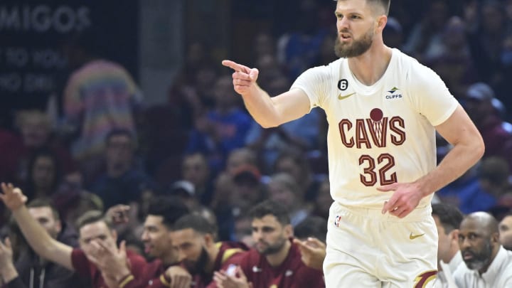 Weighing In On Wade And The Role He Can Play During This Season