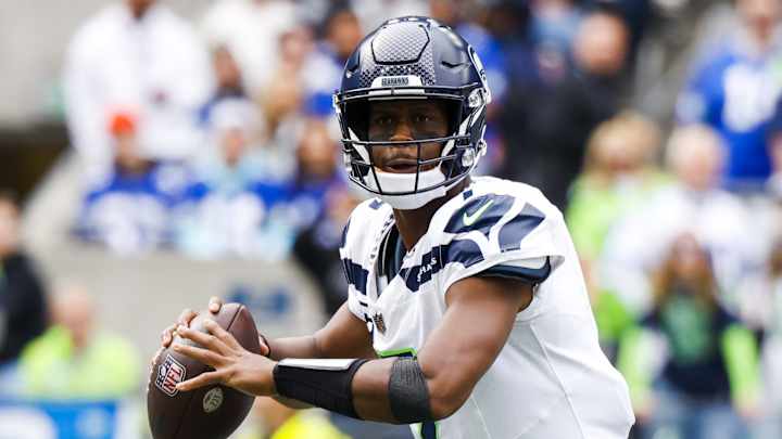 Seattle Seahawks QB Geno Smith Lauds Cincinnati Bengals' Defensive Multiplicity Seattle Seahawks QB Geno Smith Lauds Cincinnati Bengals' Defensive Multiplicity
