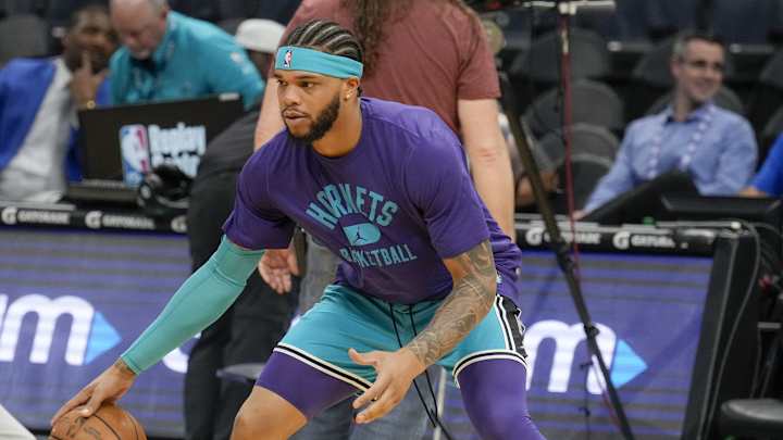 It's Decision Time for the Hornets...Again