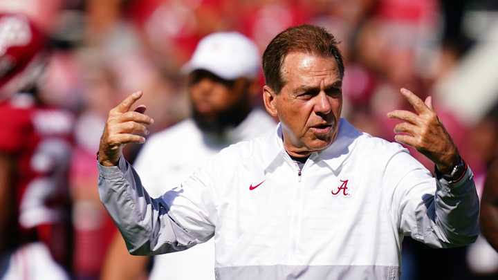 Notebook: Nick Saban Picks Up 200th Win at Alabama Notebook: Nick Saban Picks Up 200th Win at Alabama