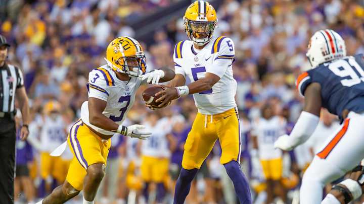 The Instant Takeaways: Jayden Daniels, LSU Roll Past Auburn 48-18