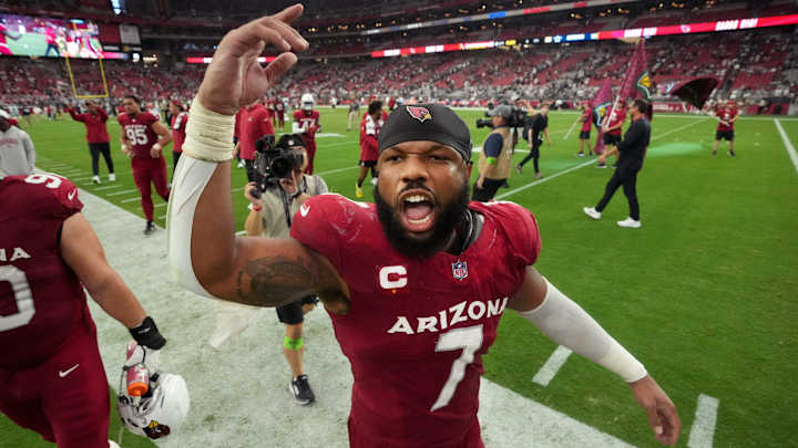 WATCH: Kyzir White Sacks Matthew Stafford