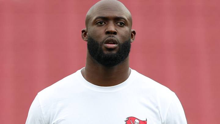 Bills Hosting RB Leonard Fournette For Visit Ahead of Week 7, per Report