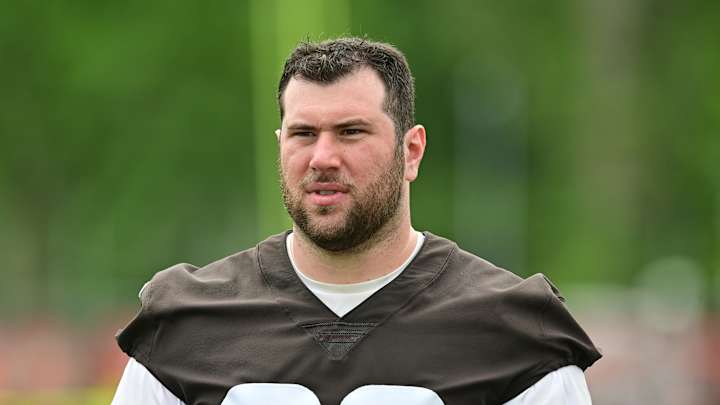 Browns Place Michael Dunn on Injured Reserve