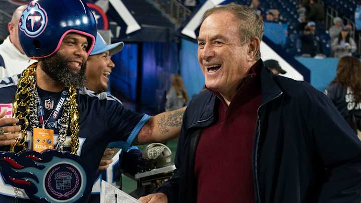 Al Michaels: ‘People Tune in to Watch a Football Game. I’m Not Doing Access Hollywood.’