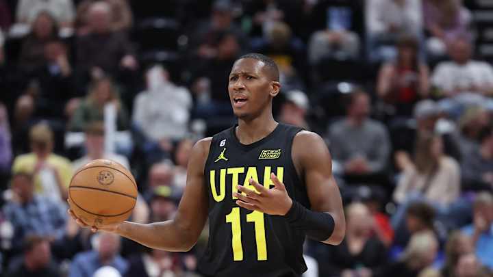 Jazz HC Will Hardy Speaks Highly of Kris Dunn’s Preseason Campaign