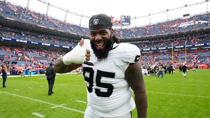Raiders' Jenkins Will be Key Against Bears' Running Game