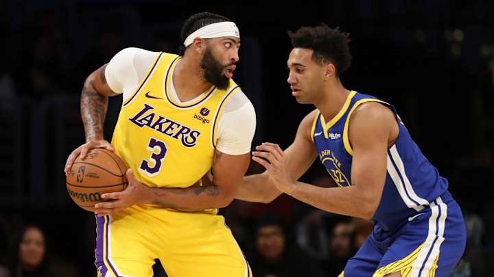 Lakers Highlights: LA Drops Must-Win Game to Warriors Behind Anthony Davis Injury and Shot-Clock Snafu Lakers Highlights: LA Drops Must-Win Game to Warriors Behind Anthony Davis Injury and Shot-Clock Snafu