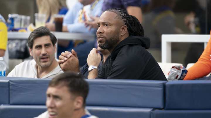 Legendary Pitt WR Will Throw First Pitch at Phillies-Diamondbacks Game 3 Legendary Pitt WR Will Throw First Pitch at Phillies-Diamondbacks Game 3