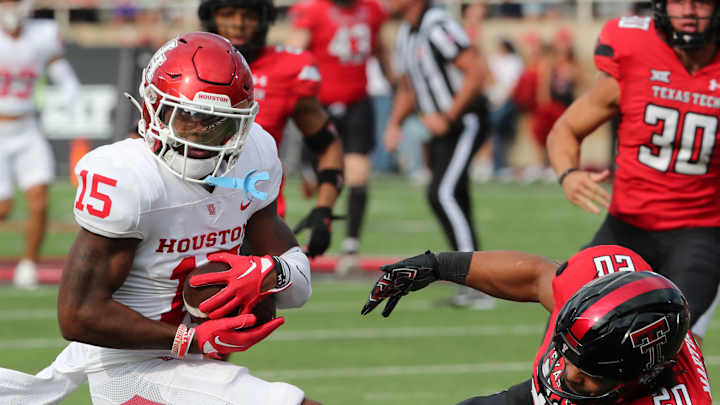 Texas Longhorns vs. Houston Cougars Week 8: Defensive Players To Watch Texas Longhorns vs. Houston Cougars Week 8: Defensive Players To Watch
