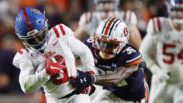 Ole Miss Rebels, Auburn Tigers Tied 14-14 At Half