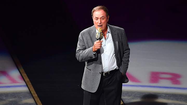 NFL Fans Roasted Al Michaels for Brutal Touchdown Call on ‘TNF’