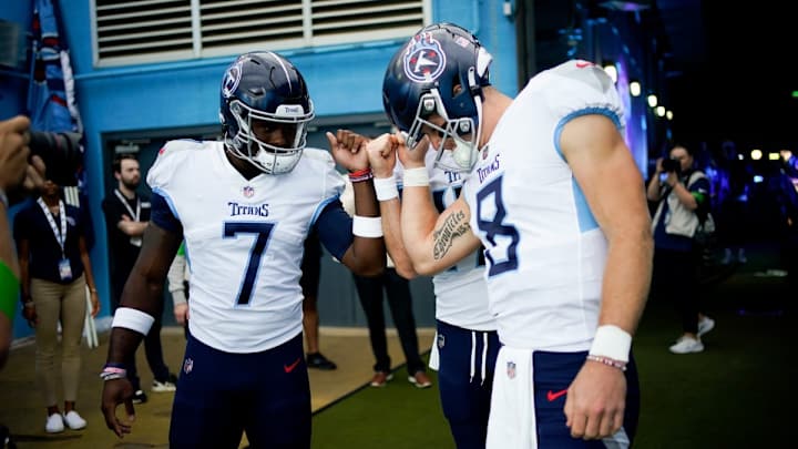 Titans Coach Mike Vrabel Says Both Malik Willis & Will Levis Will Play in Week 8 if No Tannehill Titans Coach Mike Vrabel Says Both Malik Willis & Will Levis Will Play in Week 8 if No Tannehill