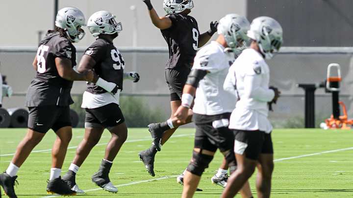 Las Vegas Raiders' Defense Emphasizing Third Down Stops Las Vegas Raiders' Defense Emphasizing Third Down Stops