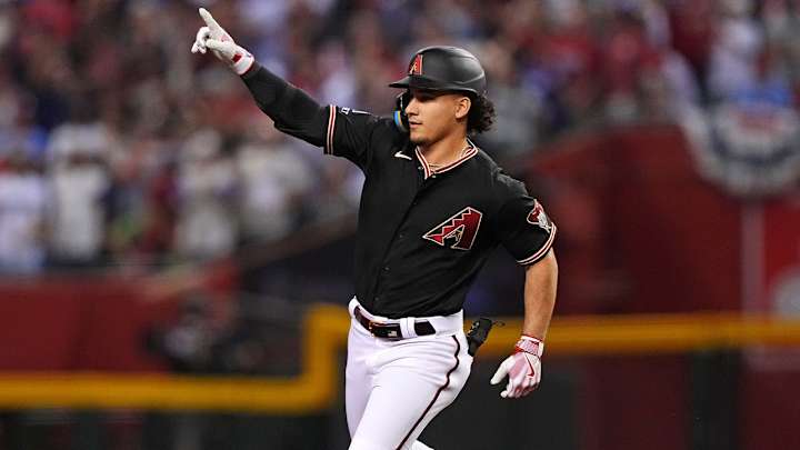Diamondbacks Rally Past Phillies in Game 4 to Tie NLCS