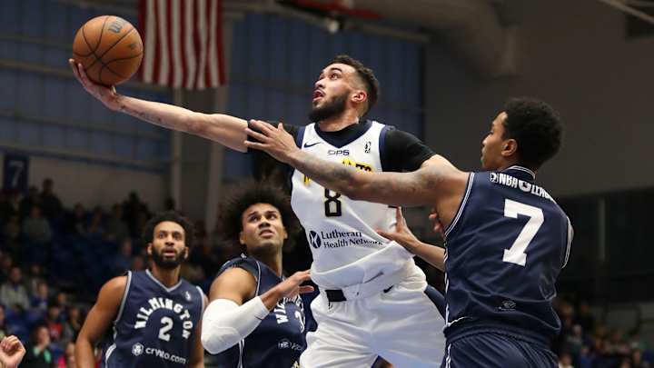 Former Indiana Pacers guard Trevelin Queen earns two-way deal with Orlando Magic Former Indiana Pacers guard Trevelin Queen earns two-way deal with Orlando Magic