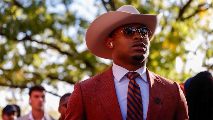 Jarquez Hunter moves to 20th in Auburn football history in career rushing yards