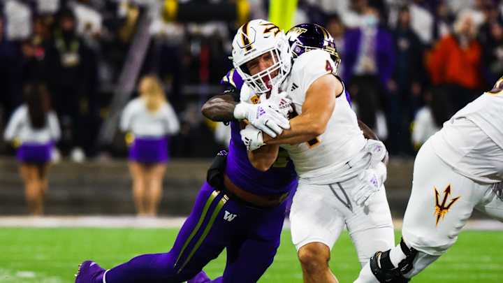 UW Defense Stifles Sun Devils When Offense Struggled to Get Going