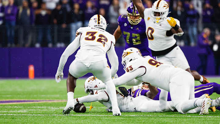 Offensive Line Falters As Washington Narrowly Escapes Arizona State