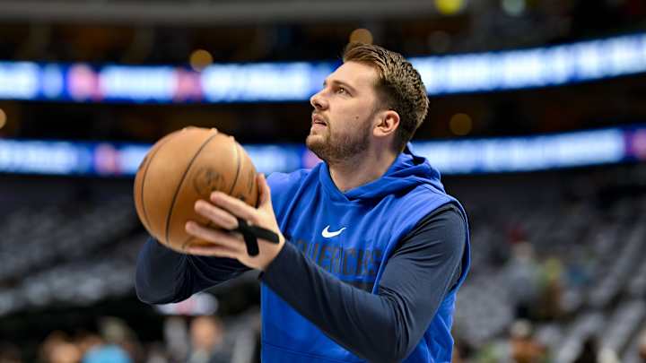 Dallas Mavs Injury Notes: Luka Doncic Status Before San Antonio Spurs Matchup