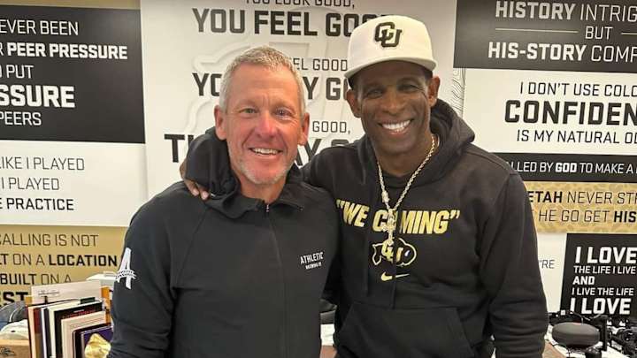 Deion Sanders blown away after Lance Armstrong fixes his bike Deion Sanders blown away after Lance Armstrong fixes his bike